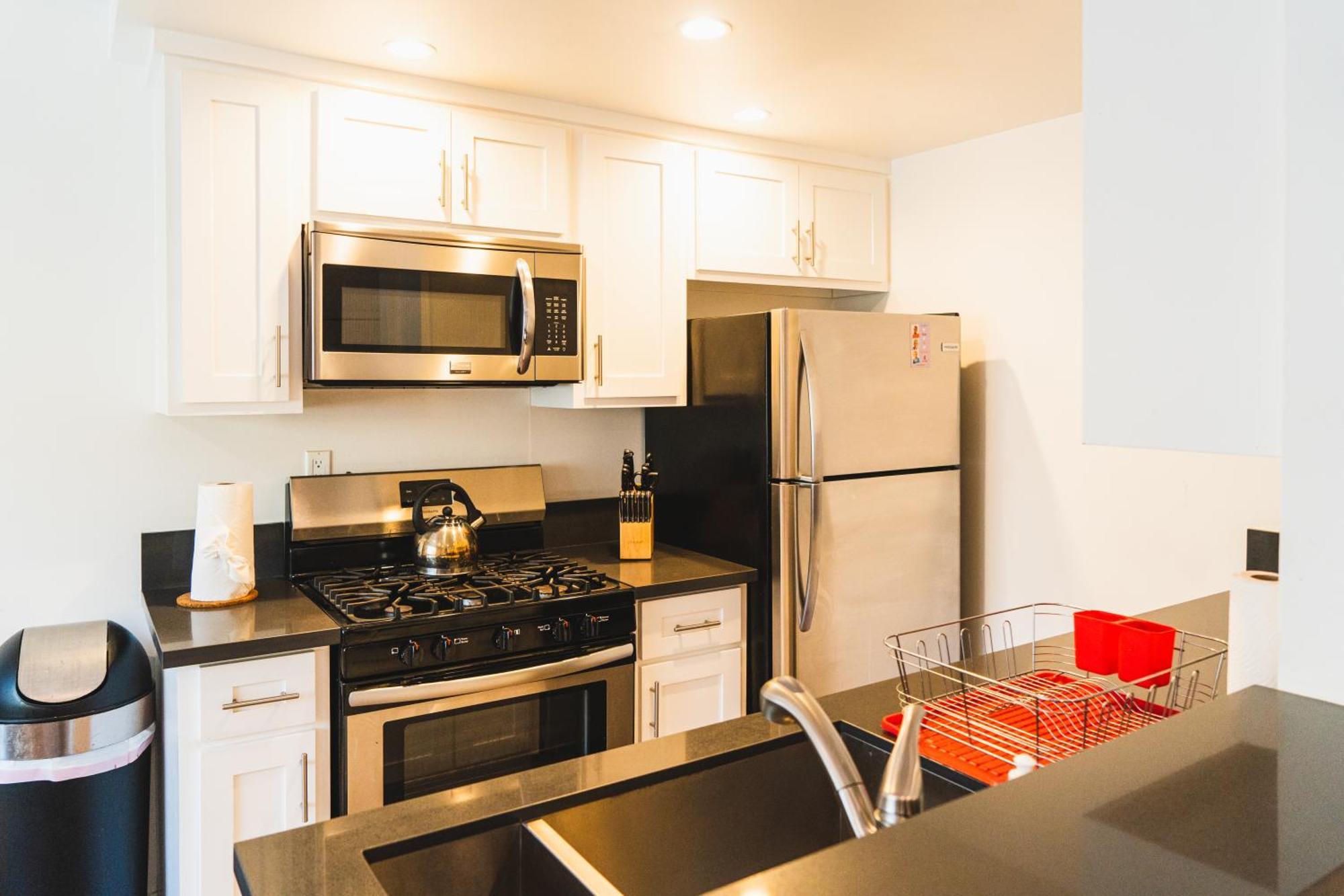 Apartamento Chic Large One Bedroom With Dinning Area In Hear Of Koreatown With Free Parking Los Angeles